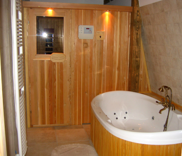 Vörösfenyő szauna